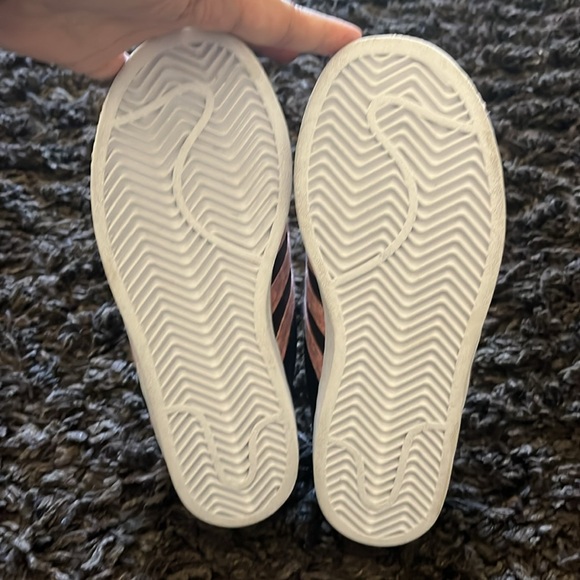 Adidas ‘Superstar’ Velcro kids sneakers - Picture 7 of 10
